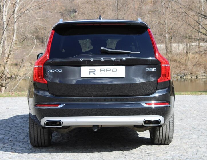 Volvo XC90 SUV / Terénní 2,0 l 165 kw