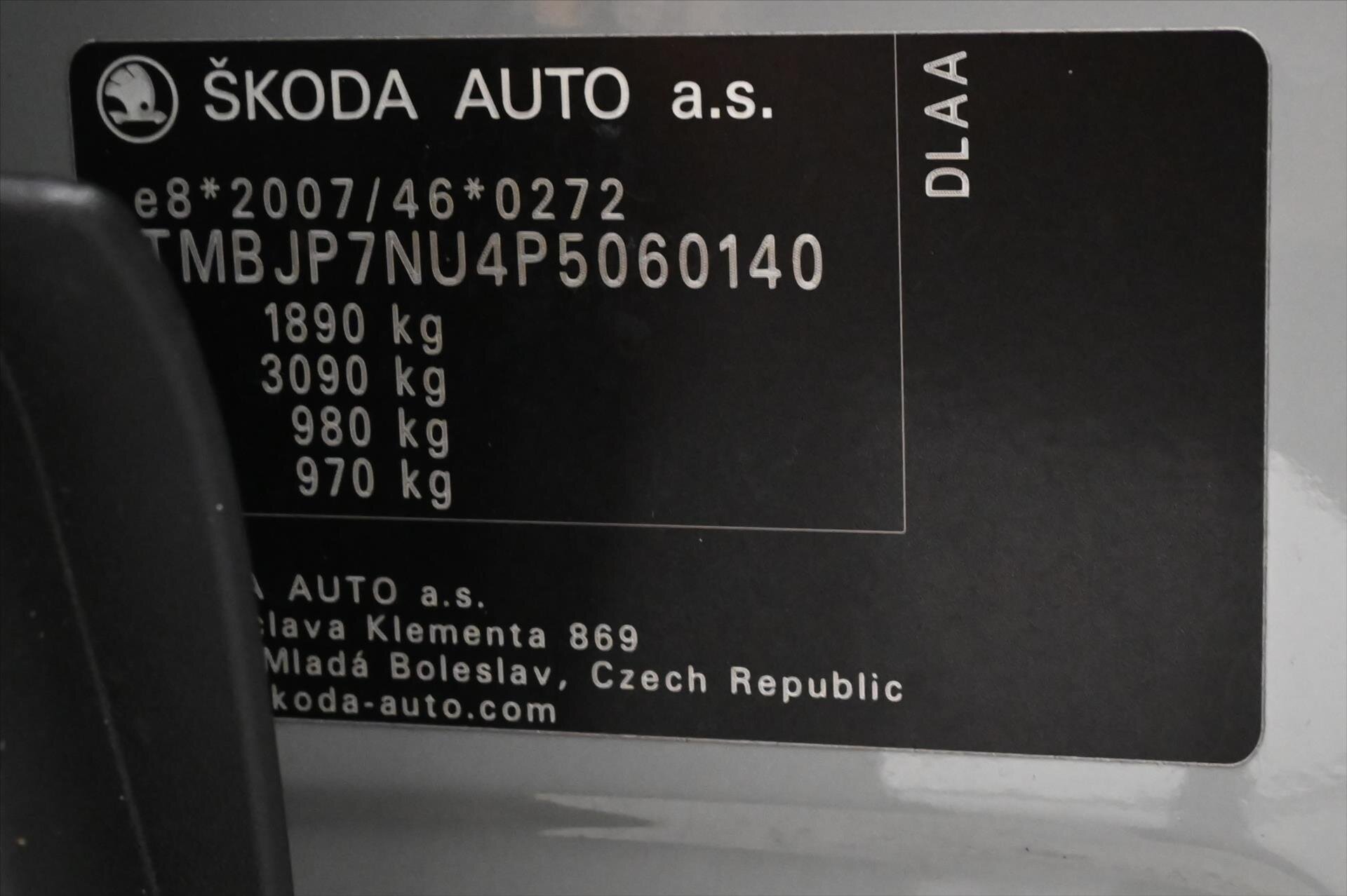 Škoda Karoq SUV 999,0 81 kw