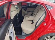 Hyundai Elantra Sedan 1,6 l 97 kw
