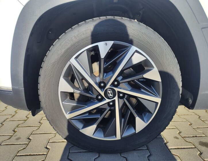 Hyundai Tucson SUV 1,6 l 100 kw