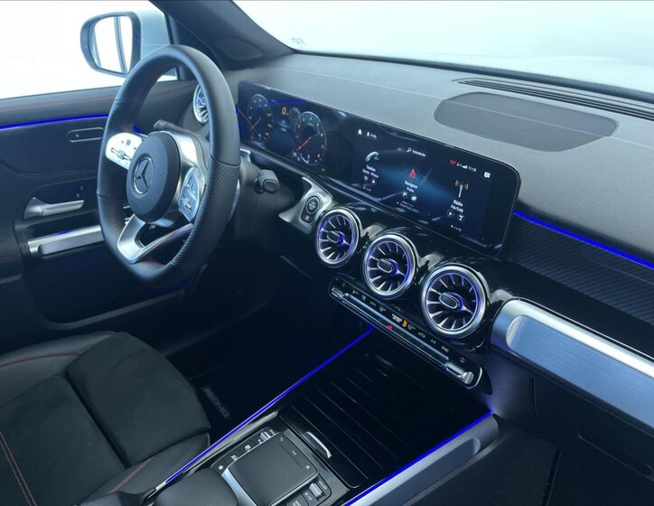 Mercedes-Benz GLB 18