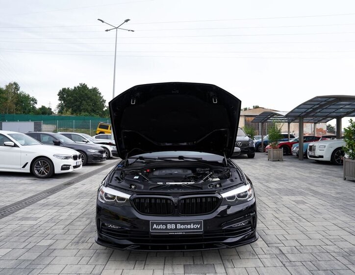 BMW Řada 5 9
