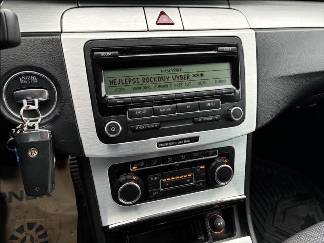 Volkswagen Passat CC Sedan 1,8 l 118 kw