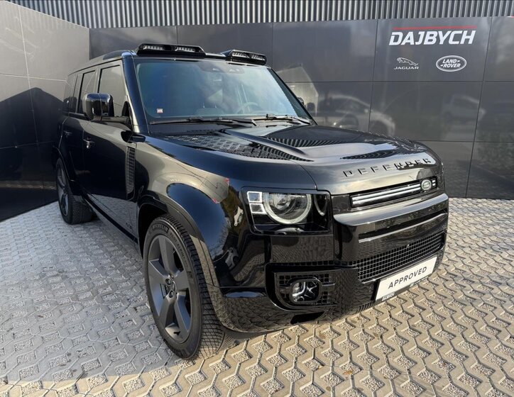 Land Rover Defender 3