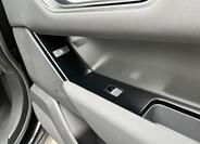 Land Rover Range Rover Velar 28
