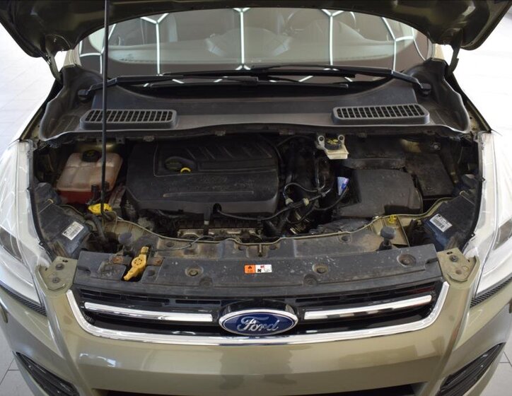 Ford Kuga SUV 1,5 l 110 kw