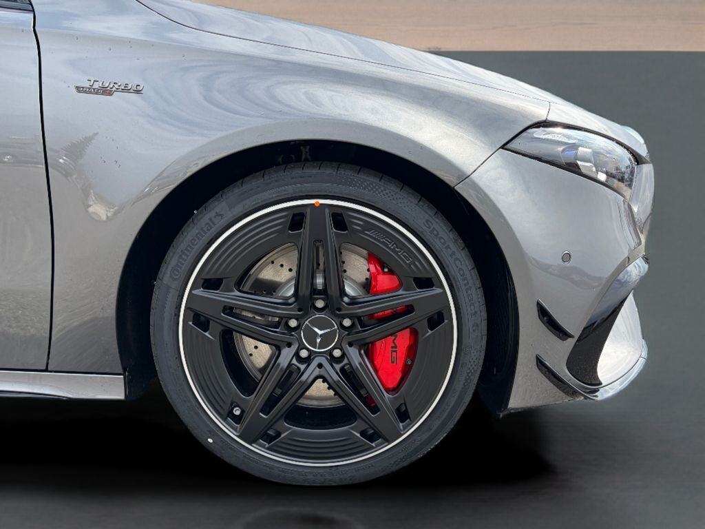 Mercedes-Benz Třídy A Hatchback 2,0 l 310 kw