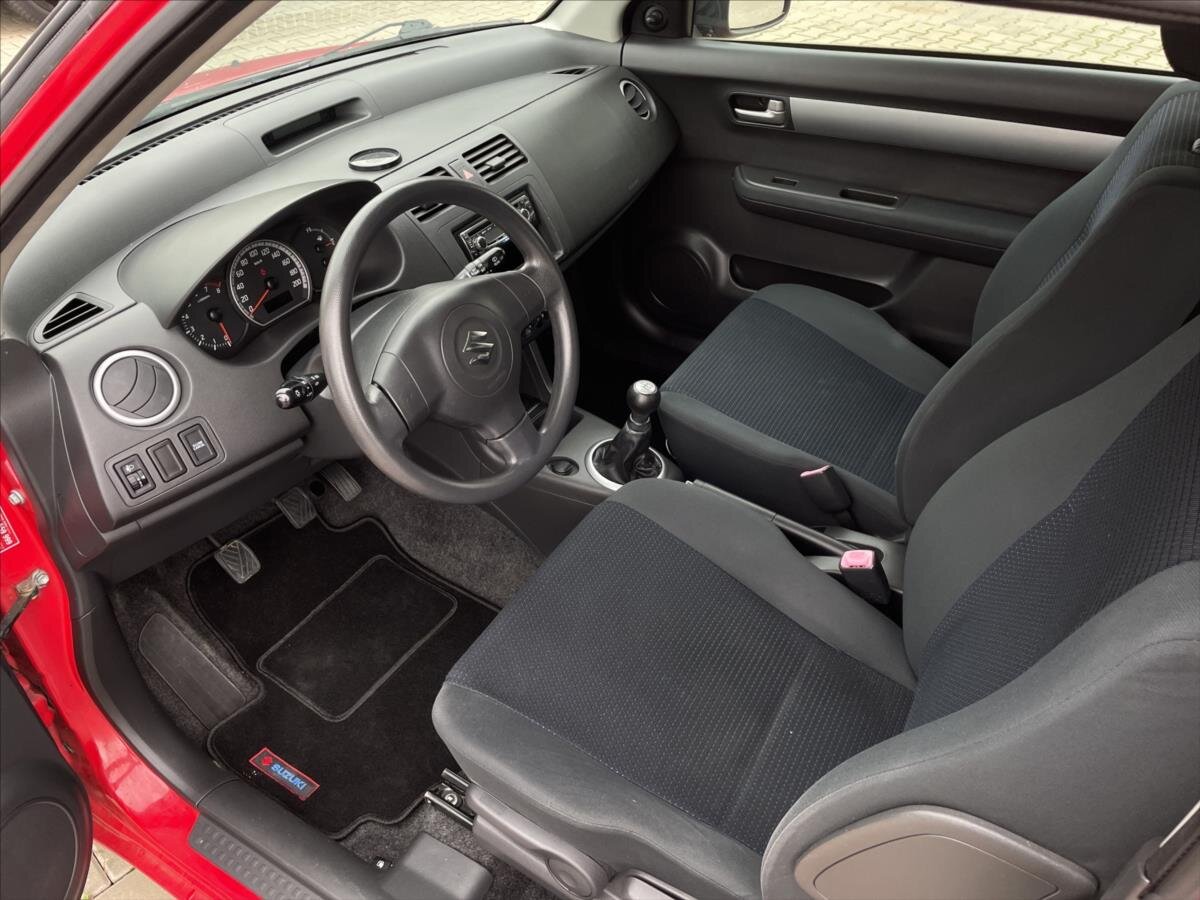 Suzuki Swift Hatchback 1,3 l 67 kw