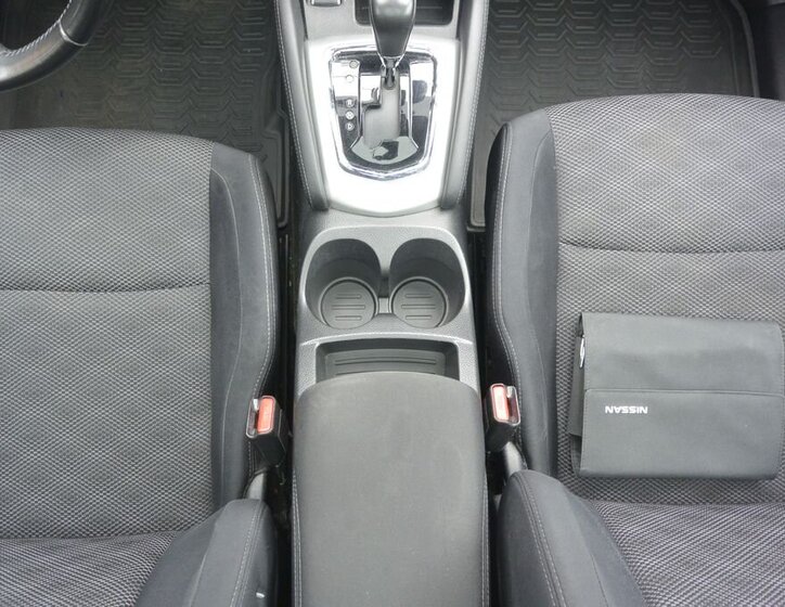 Nissan Qashqai SUV / Terénní 1,2 l 85 kw