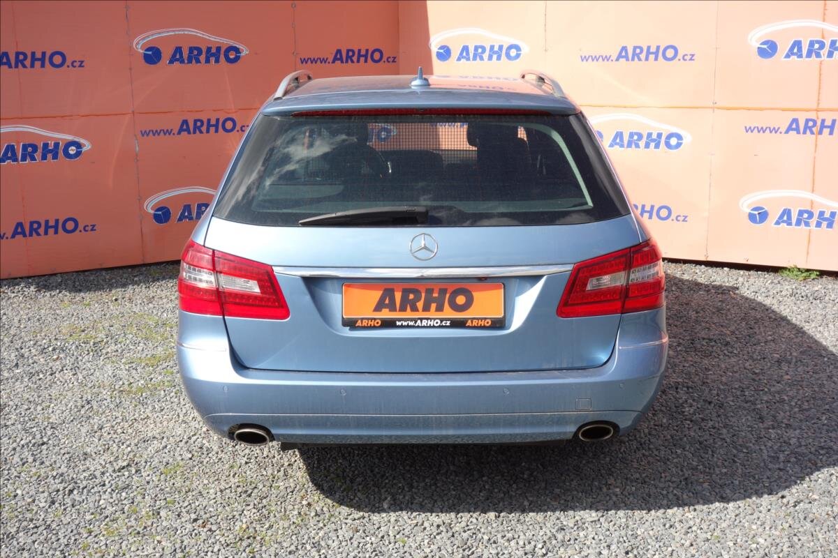Mercedes-Benz Třídy E Kombi 3,0 l 195 kw