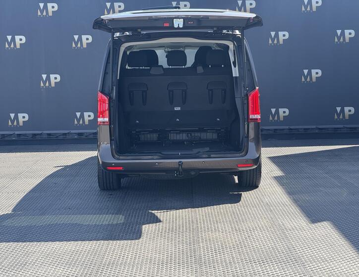 Mercedes-Benz Třídy V 9