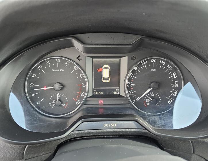 Škoda Octavia 14