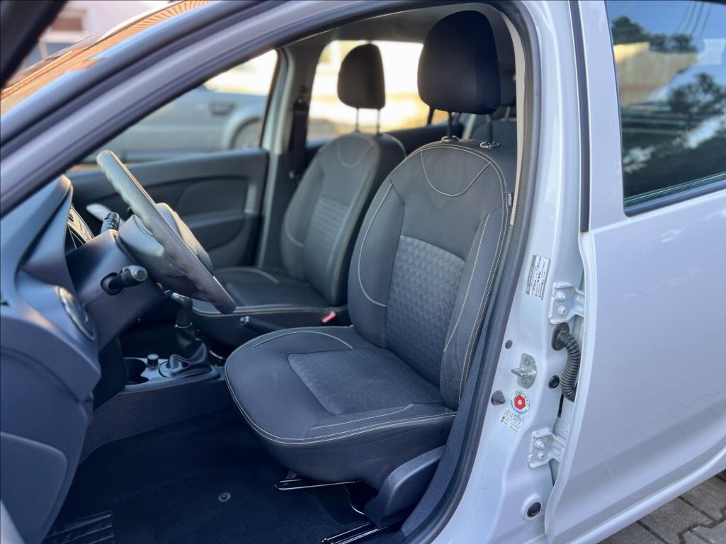 Dacia Sandero Hatchback 1,1 l 55 kw