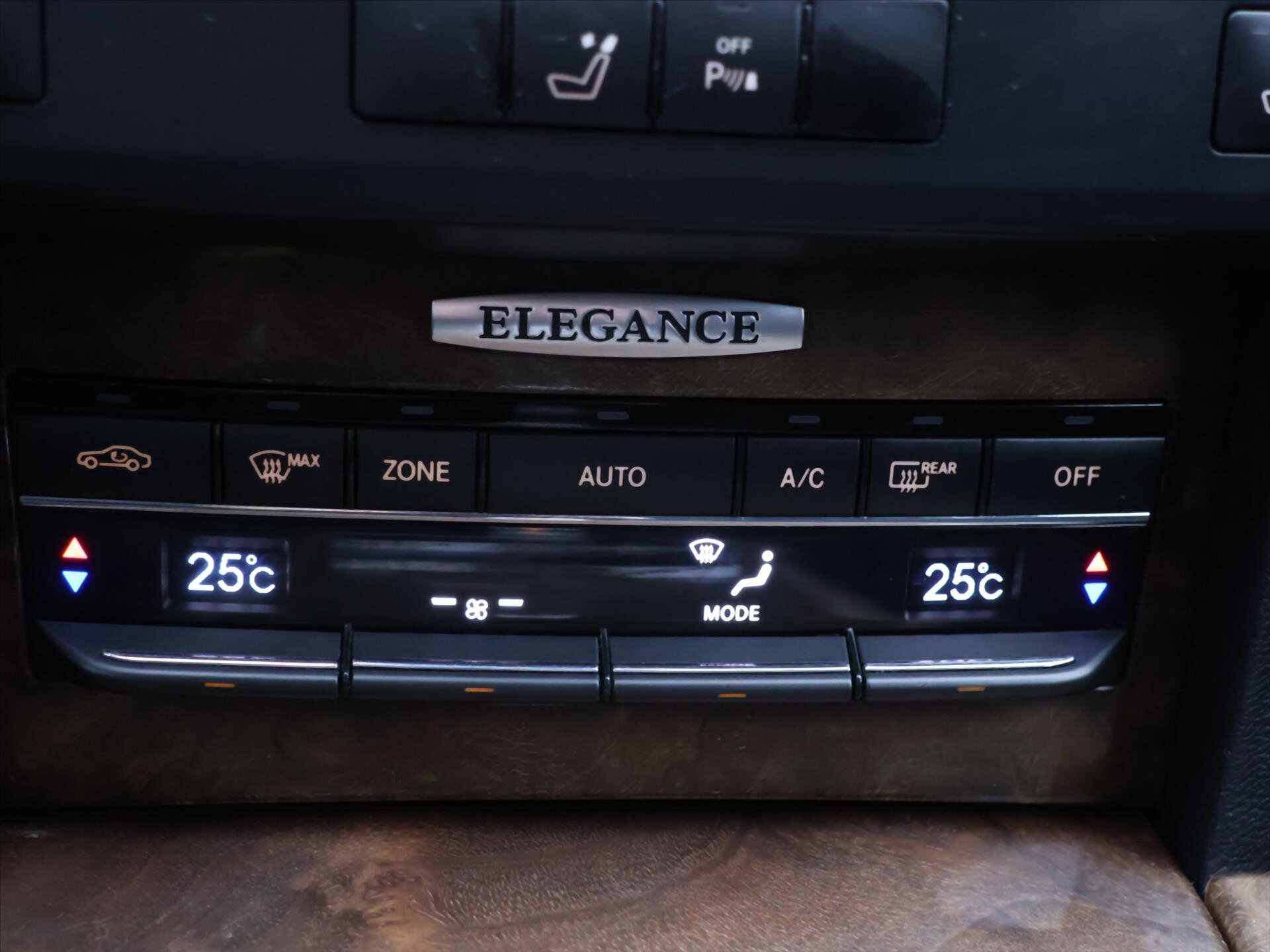 Mercedes-Benz Třídy E Sedan / Limuzína 3,5 l 215 kw