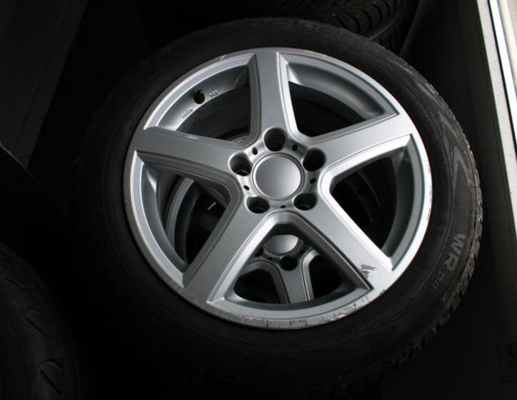 Mercedes-Benz Třídy C 24