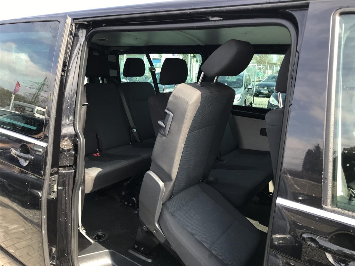 Volkswagen Transporter Kombi 2,0 l 110 kw