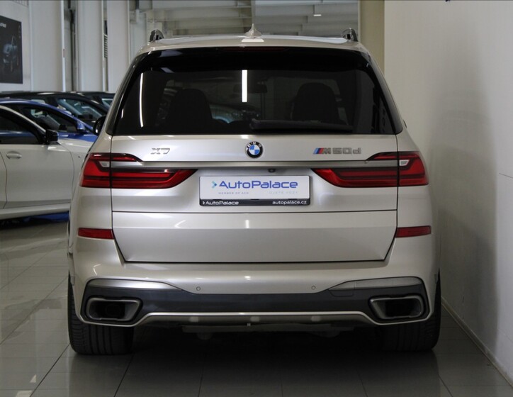 BMW X7 4