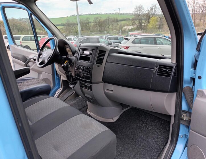 Volkswagen Crafter Skříň 2,0 l 120 kw