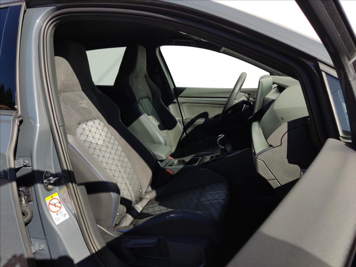 Volkswagen Golf Hatchback 1,5 l 110 kw