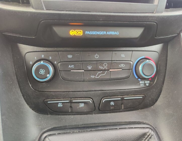 Ford Transit Connect 15