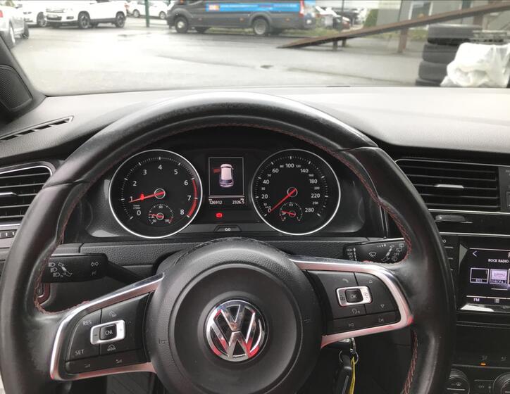 Volkswagen Golf 7