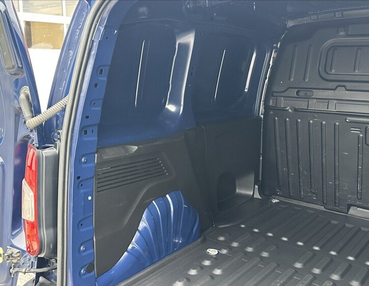 Peugeot Partner Skříň 1,5 l 75 kw