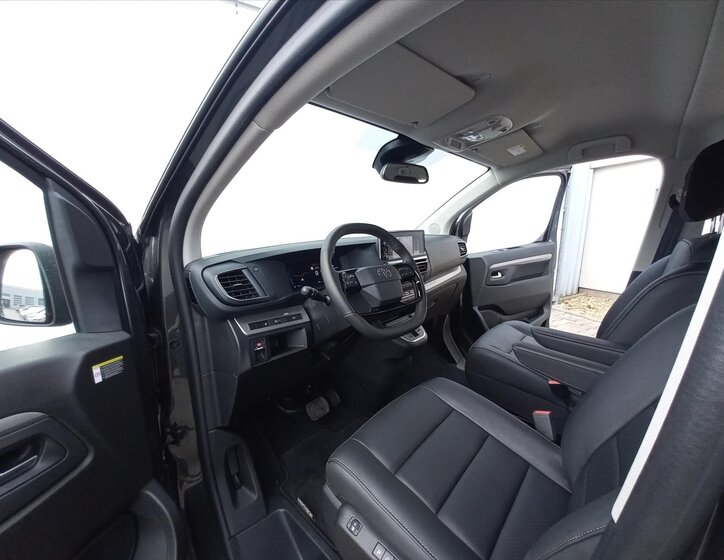 Toyota ProAce Verso 9