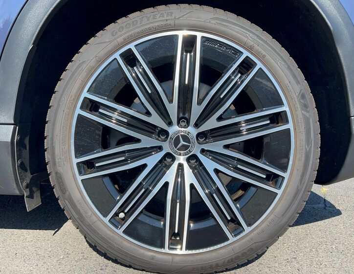 Mercedes-Benz EQE 26