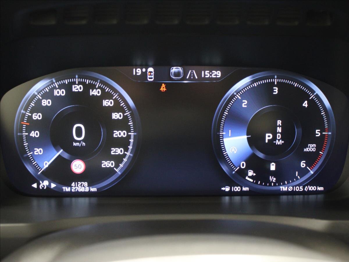 Volvo XC90 SUV / Terénní 2,0 l 173 kw