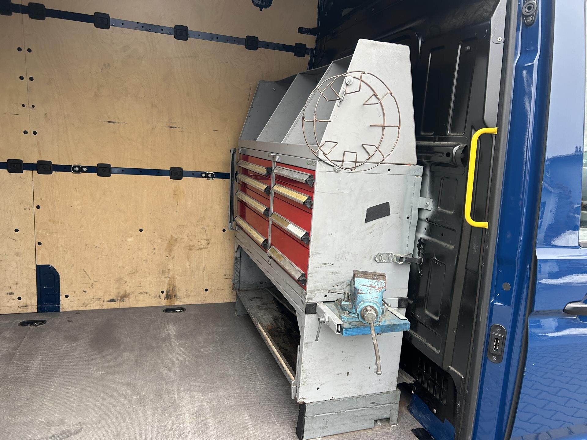 Volkswagen Crafter Užitková 2,0 l 103 kw