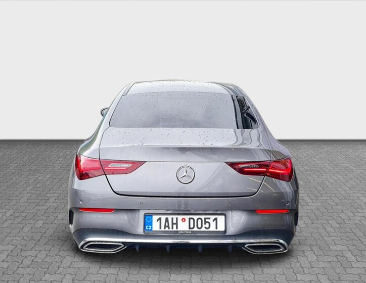 Mercedes-Benz CLA Sedan 2,0 l 110 kw