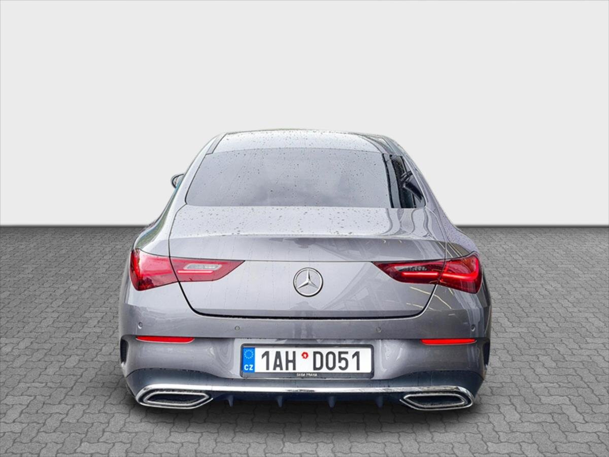 Mercedes-Benz CLA Sedan 2,0 l 110 kw