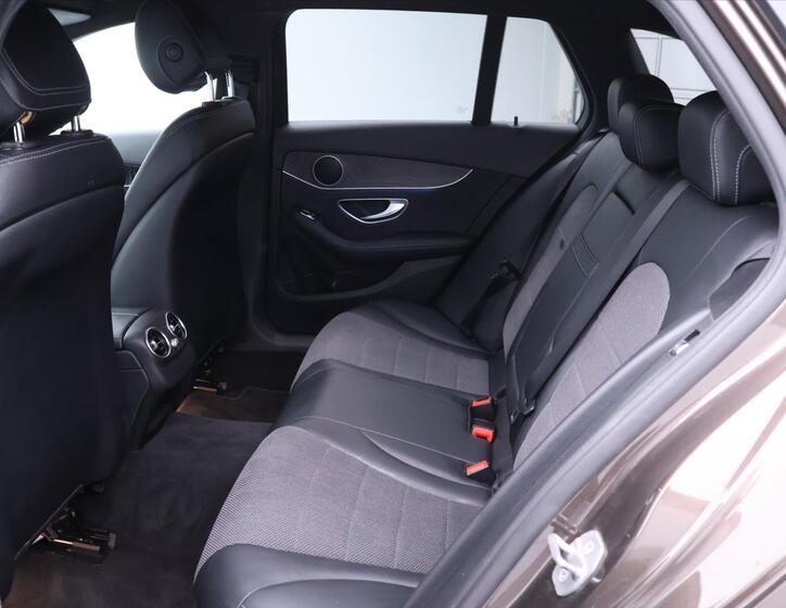 Mercedes-Benz Třídy C 16