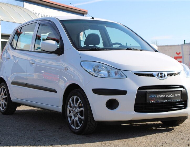 Hyundai i10 Hatchback 1,1 l 57 kw