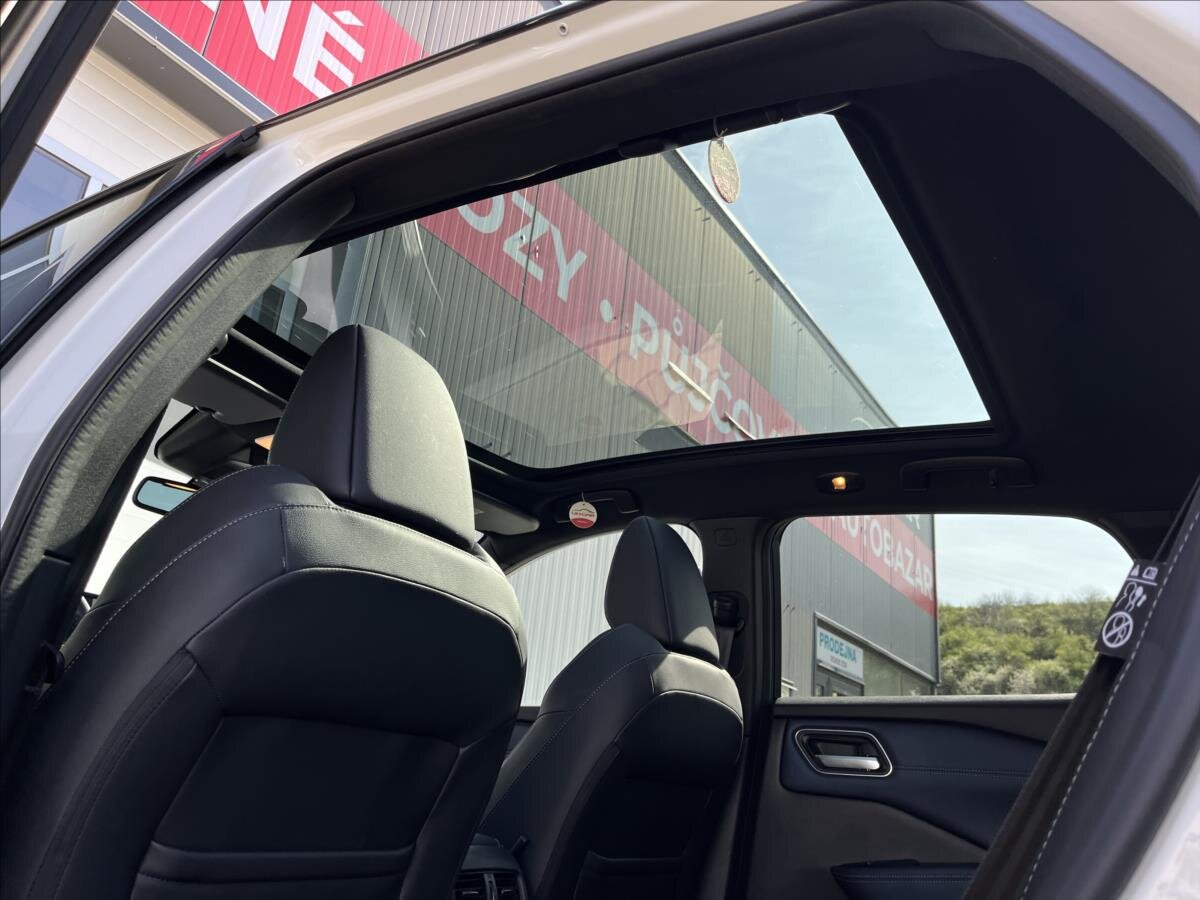 Nissan Qashqai SUV / Terénní 1,3 l 116 kw