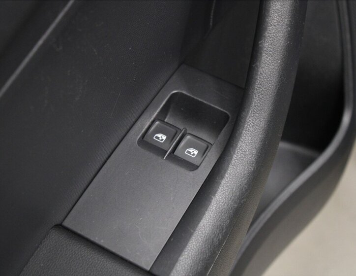 Škoda Rapid Liftback 1,2 l 81 kw