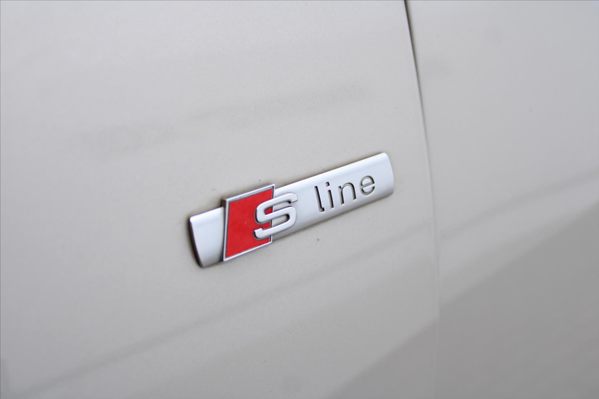 Audi Q8 SUV / Terénní 3,0 l 250 kw