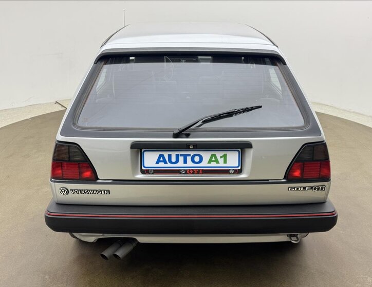 Volkswagen Golf Sedan / Limuzína 1,8 l 79 kw