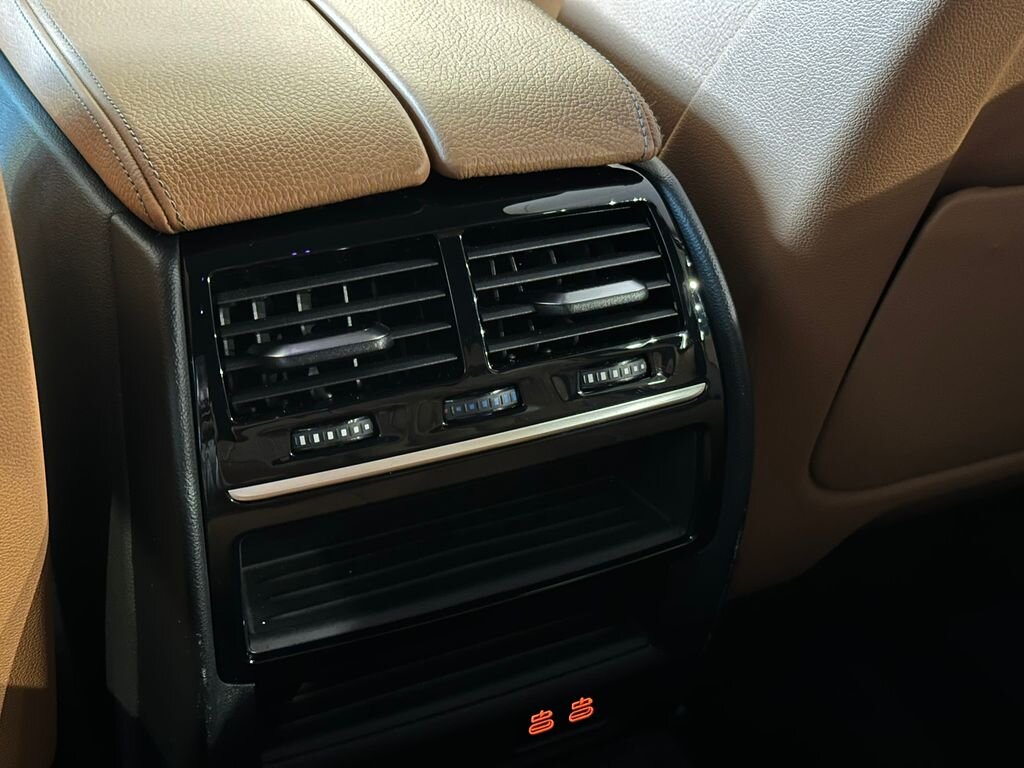 BMW Řada 5 Kombi 3,0 l 195 kw