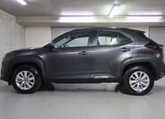 Toyota Yaris Cross 8