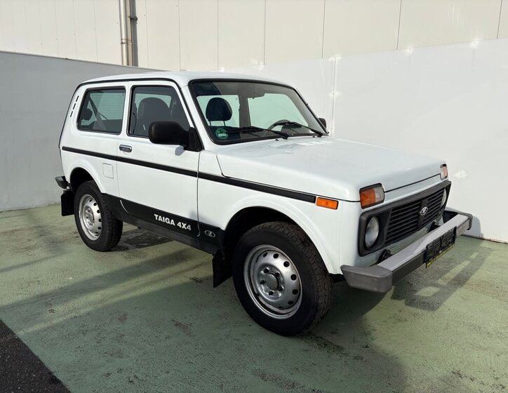 Lada Niva SUV 1,7 l 61 kw