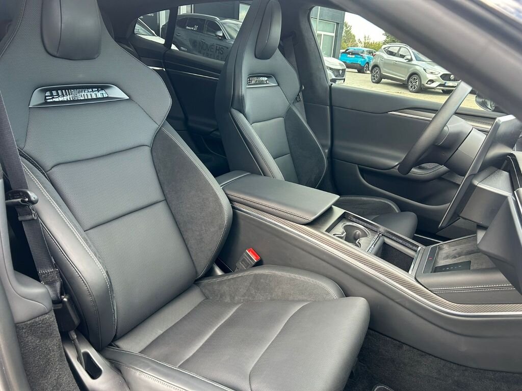 Tesla Model S Sedan / Limuzína 0,0 760 kw