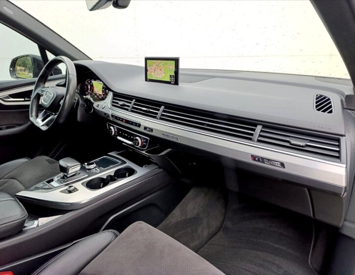 Audi Q7 SUV / Terénní 3,0 l 210 kw