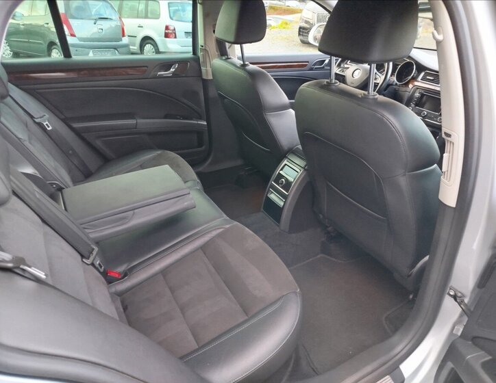 Škoda Superb 27