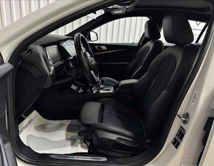 BMW Řada 1 Hatchback 2,0 l 131 kw
