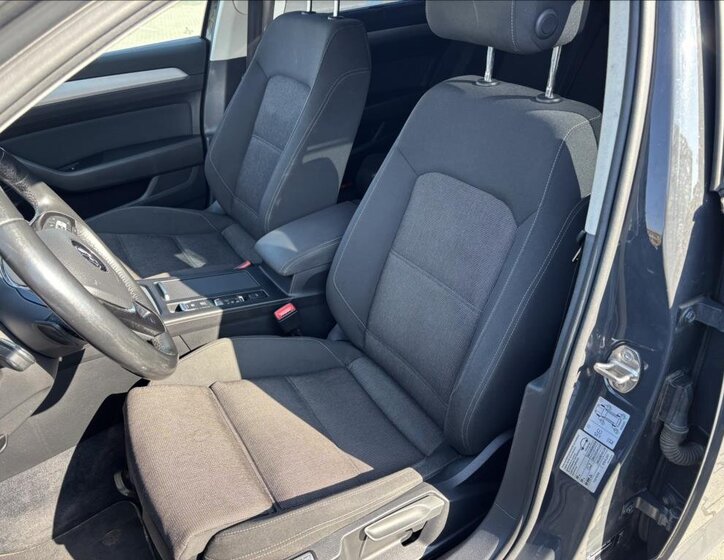 Volkswagen Passat Kombi 2,0 l 110 kw