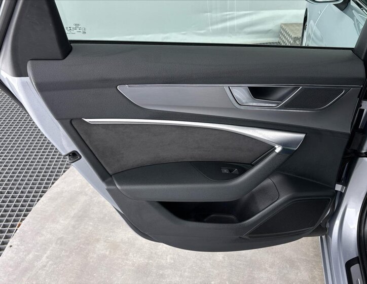 Audi A6 Sedan / Limuzína 3,0 l 250 kw