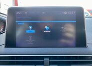 Peugeot 3008 SUV 1,2 l 96 kw