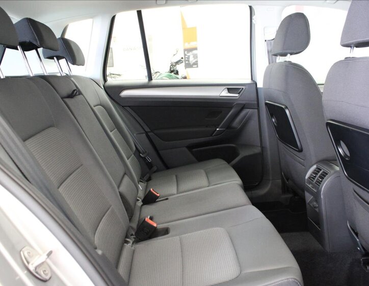 Volkswagen Golf Sportsvan Kombi 2,0 l 110 kw