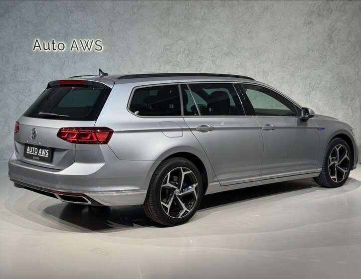 Volkswagen Passat Kombi 1,4 l 160 kw